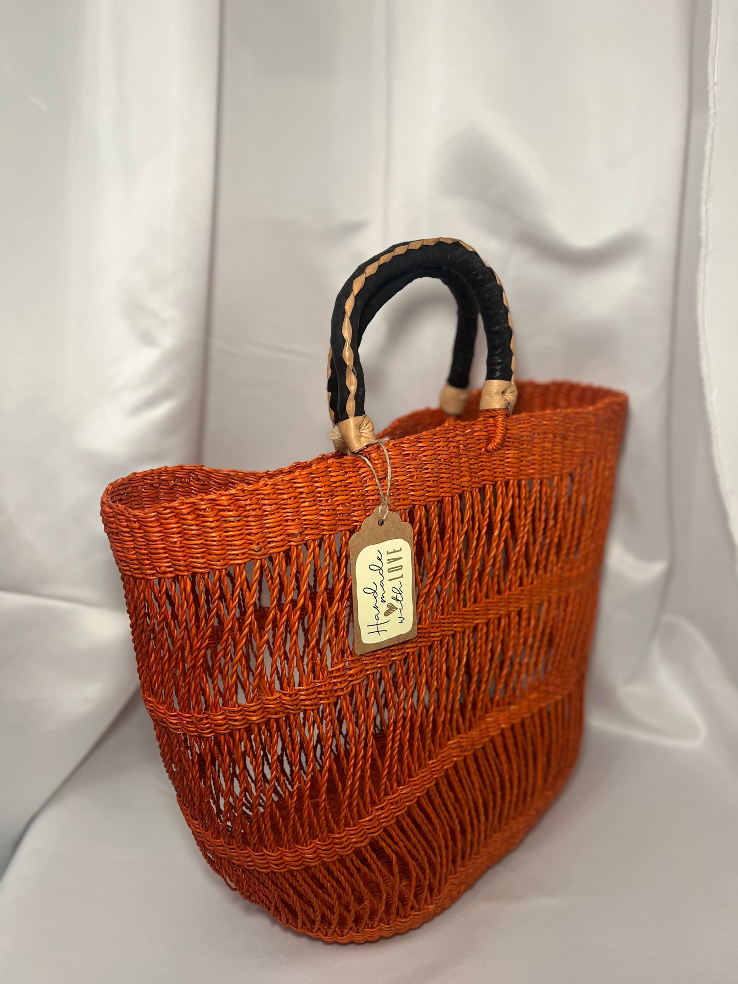 Large ‘air condition’ woven basket bag