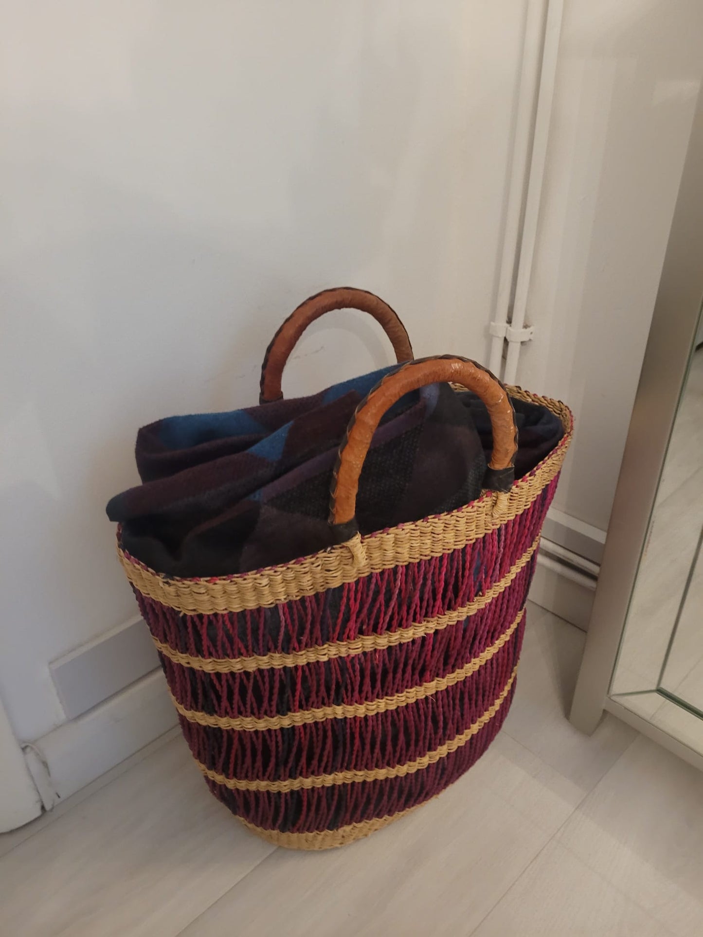 Extra Large ‘air condition’ woven tote bag