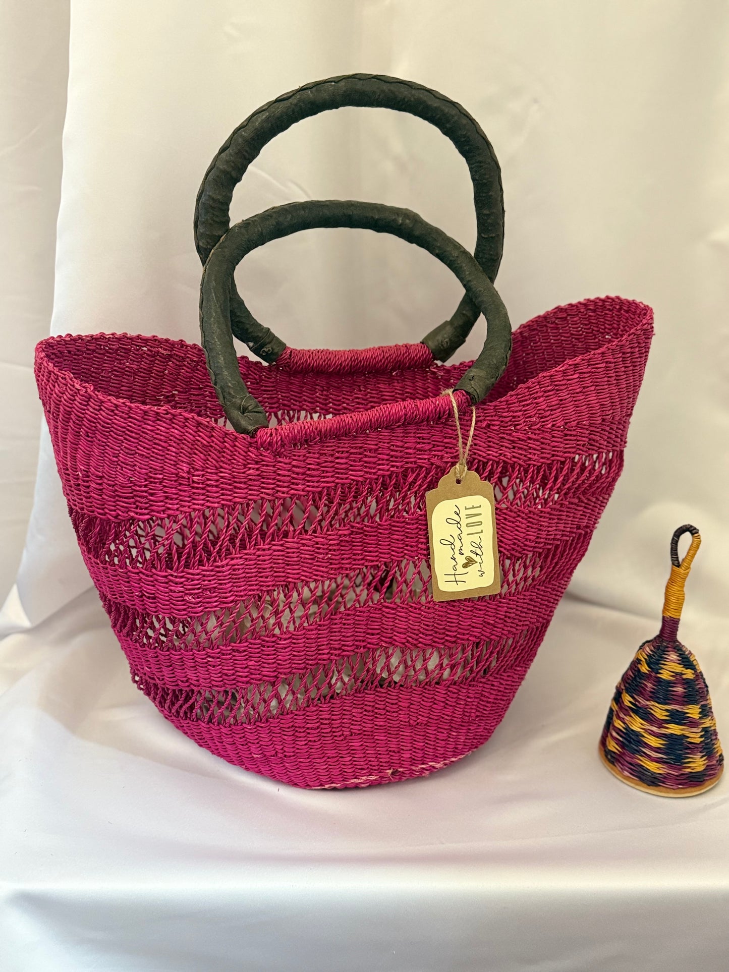 Large ‘air condition’ woven basket bag