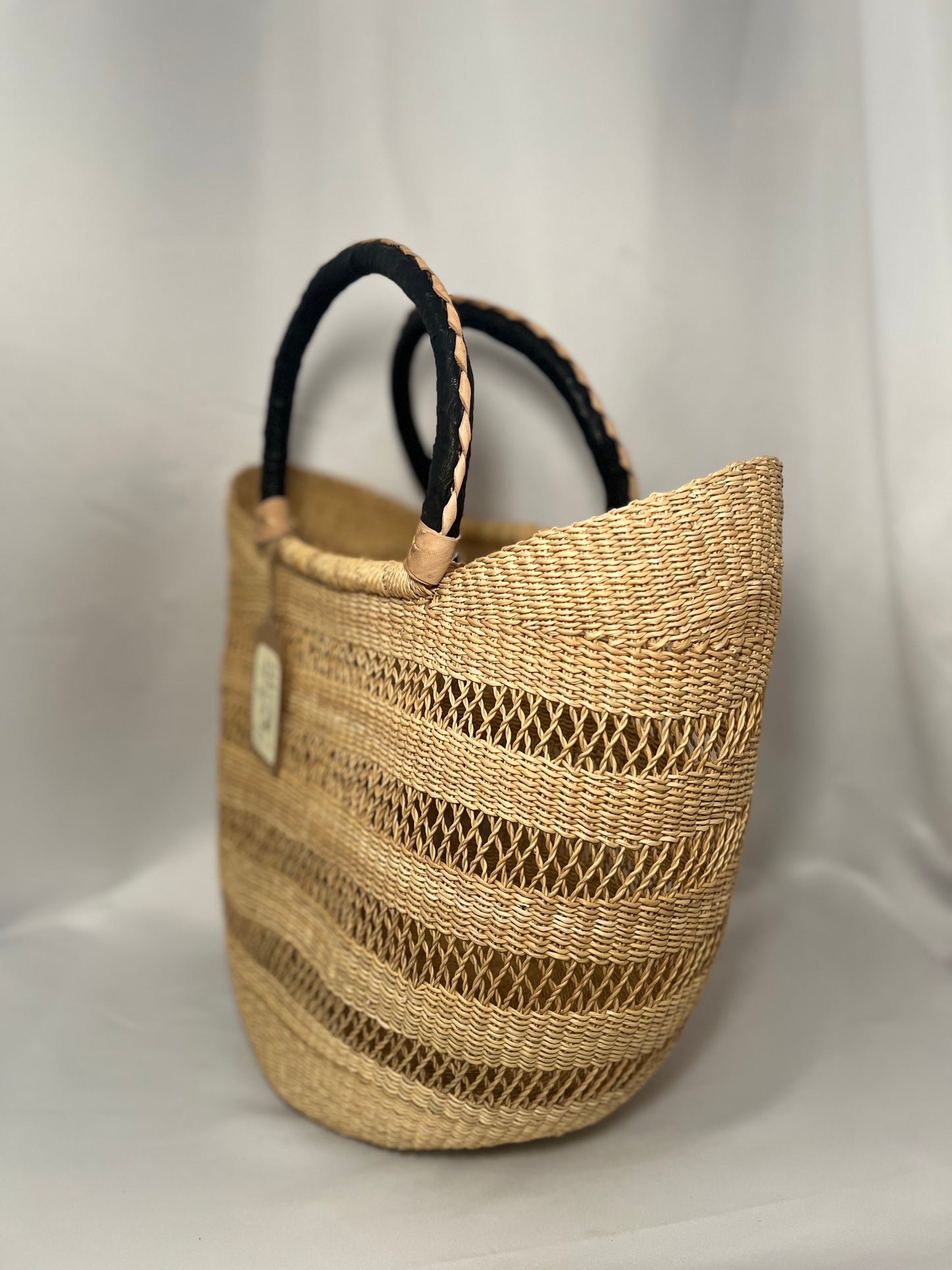 Large ‘air condition’ woven basket bag